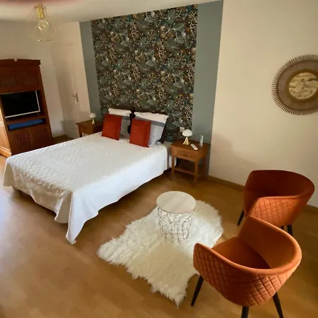 D'hotes Les Laitieres Bed and breakfast Beaurepaire (Vendee)