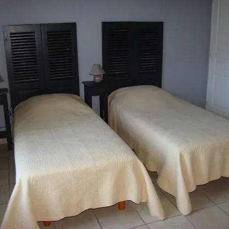 D'hotes Les Laitieres Bed and breakfast Beaurepaire (Vendee)