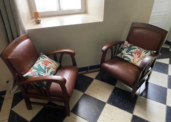 לינה וארוחת בוקר D'hotes Les Laitieres 3*